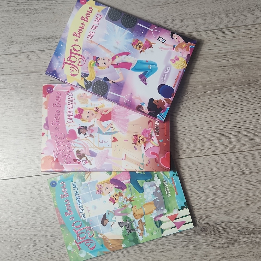 JoJo Siwa Book Set - Jojo & BowBow Set of 3 Softcover Books